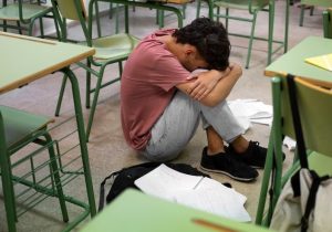 افت معدل، حاصل ضعف سیستم آموزشی یا کم کاری دانش آموزان؟