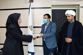 مردها سنگ می اندازند، هنوز شرایط برای مدیریت زنان در فضای اداری کرمانشاه مهیا نیست